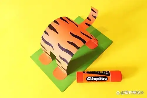 几张有色卡纸就可以做的3d纸老虎