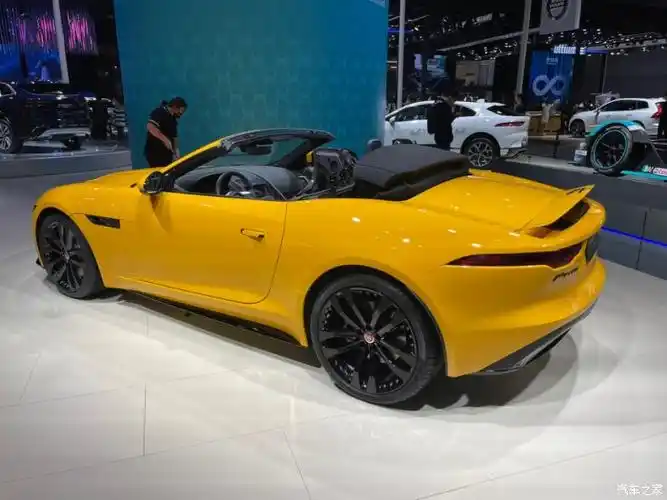 黄色风暴来袭全新捷豹ftype敞篷版