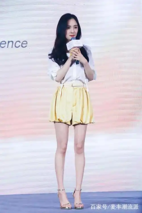 杨幂体重曝光,身高167体重94斤,难怪穿健美裤双腿细成竹竿