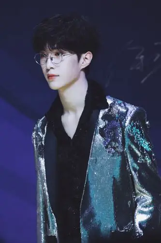 范丞丞 文/ryomania)下载「爱豆app」 了解偶像的最新动态下载「爱豆