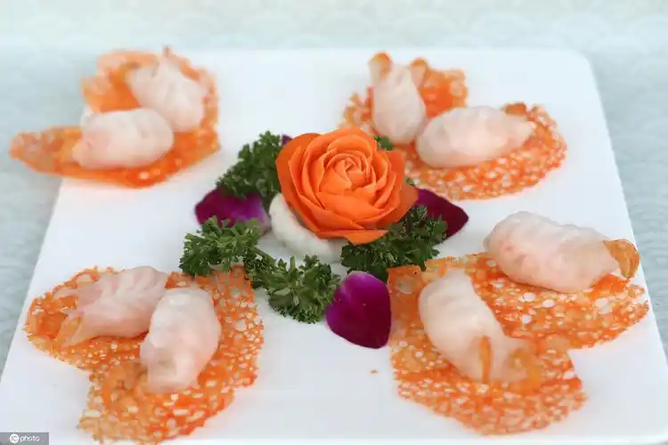 粤菜大师做菜出神入化 菜肴惟妙惟肖