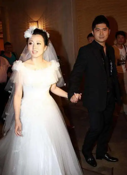 演员潘阳身高多少(揭秘潘阳的神秘富豪老公)