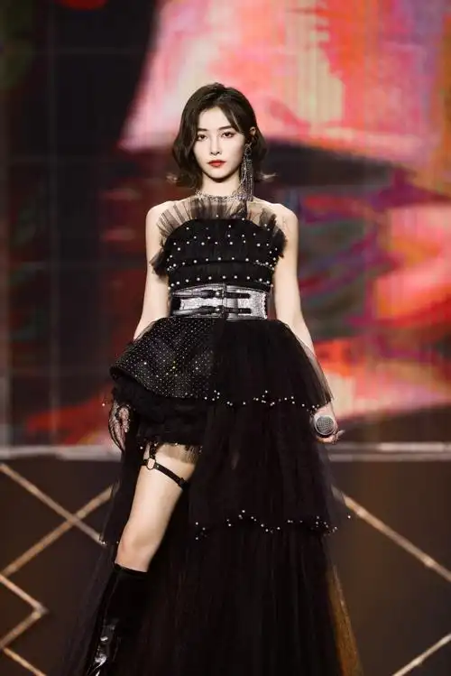 许佳琪poisonkandy舞台首秀