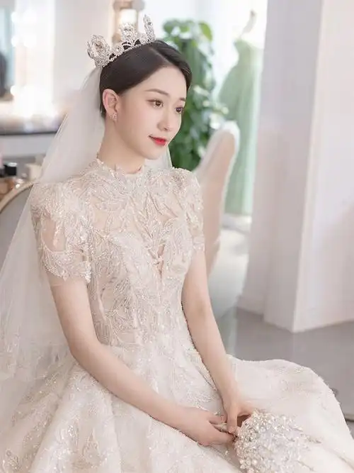 法式主婚纱2022新款气质新娘重工宫廷风礼服春秋拖尾小个子主婚纱