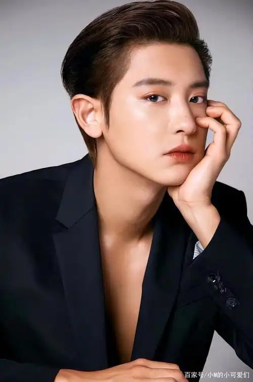 最新朴灿烈高清照,简直不要太帅!