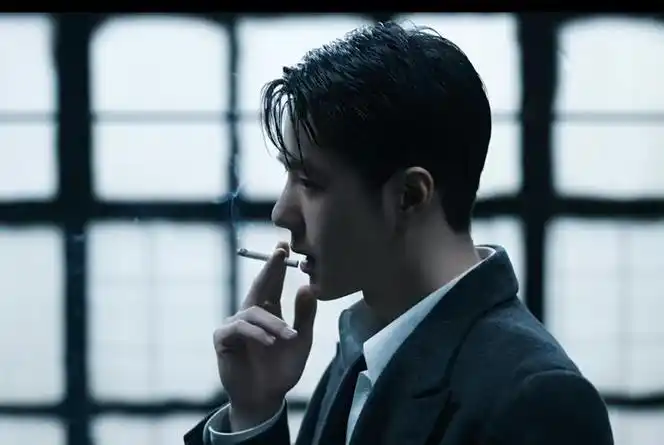 王一博无名吸烟这一段太迷人了吧……|王一博|无名_新浪新闻