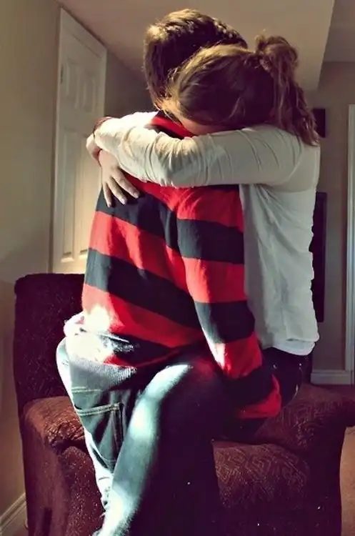 拥抱;我的祝福为你驱逐疲惫的心情,振奋压抑的神经,祝你幸福的时光