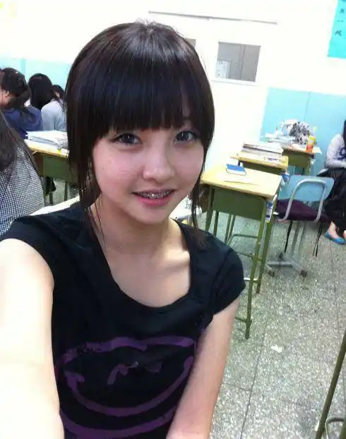 王思聪前女友豆得儿手撕杨幂被网友挖丑照