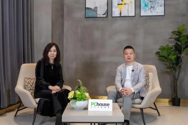 【pchouse『潮·对话』高端访谈】在新时代消费背景下,95后,00后逐渐