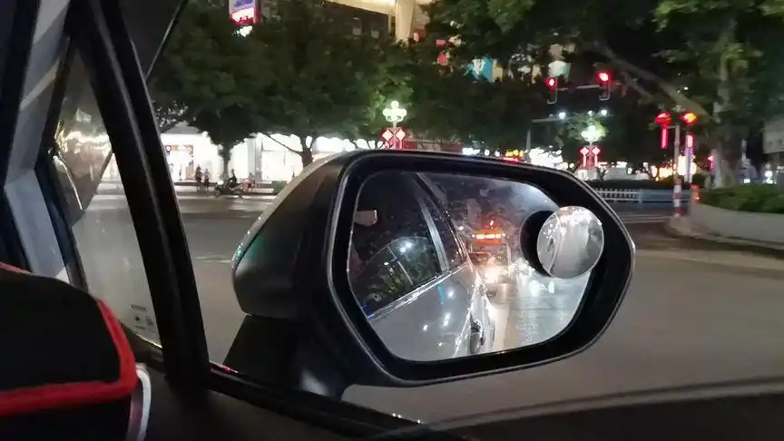 聚会#城市的夜晚 #车窗外 #后续更新 #晚风很温柔