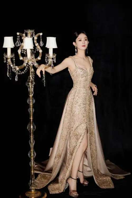 赵丽颖活动穿es高定#2024春夏高定2023秋冬高定2023春夏高定2021聪哪