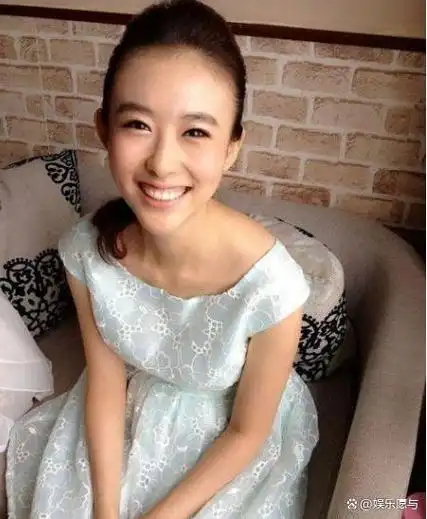 此后,张博因感情失败陷入低谷,不得不依赖酒精来麻痹自己.