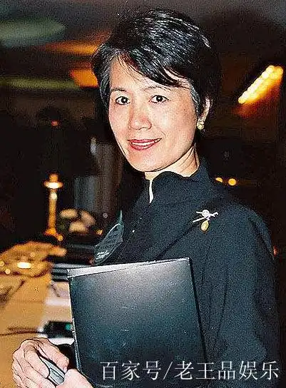 杨受成老婆陆小曼:靠智慧驾驭放浪丈夫,比陈岚更聪明的大气女人