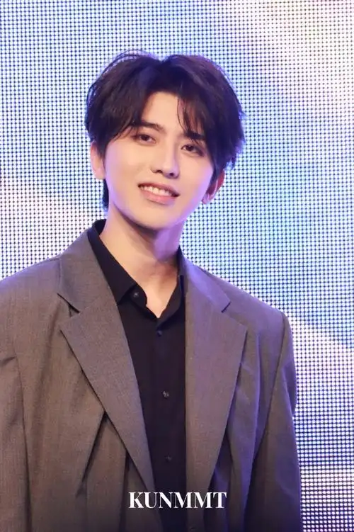 inxni以内品牌代言人蔡徐坤##蔡徐坤直播