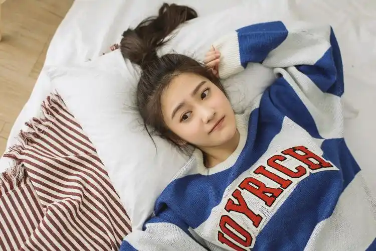 汤梦佳曝最新写真 清新灵动尽展少女魅力