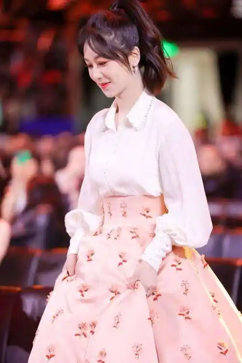 杨幂杨紫同框好养眼啊