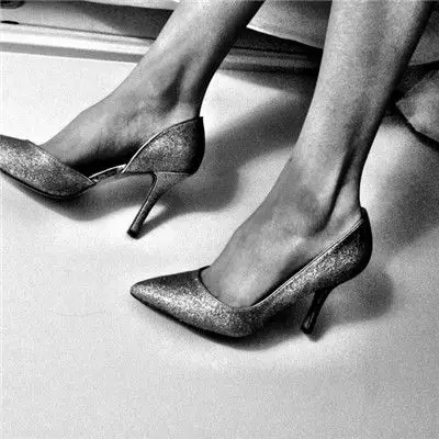 女人用的微信头像,漂亮的高跟鞋图片