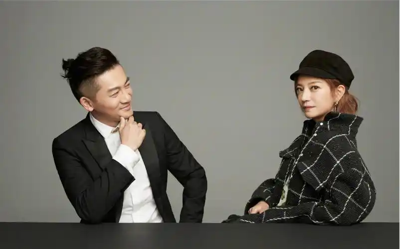 简介:赵薇苏有朋合体时尚大片写真图片,分享一组苏有朋图片给大家,图