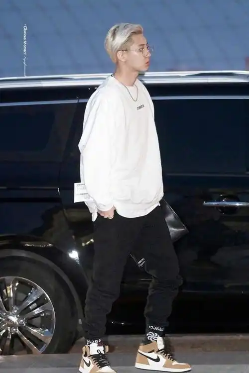 低音炮男友朴灿烈,穿无袖背心肌肉尽显,原来胖子都是潜力股