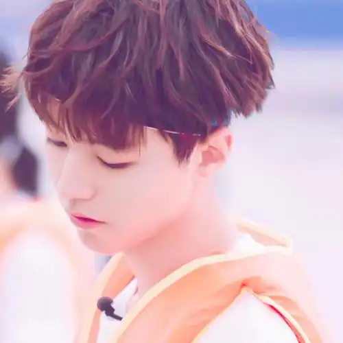 王俊凯的微信头像图片王源的微信头像图片王俊凯动态