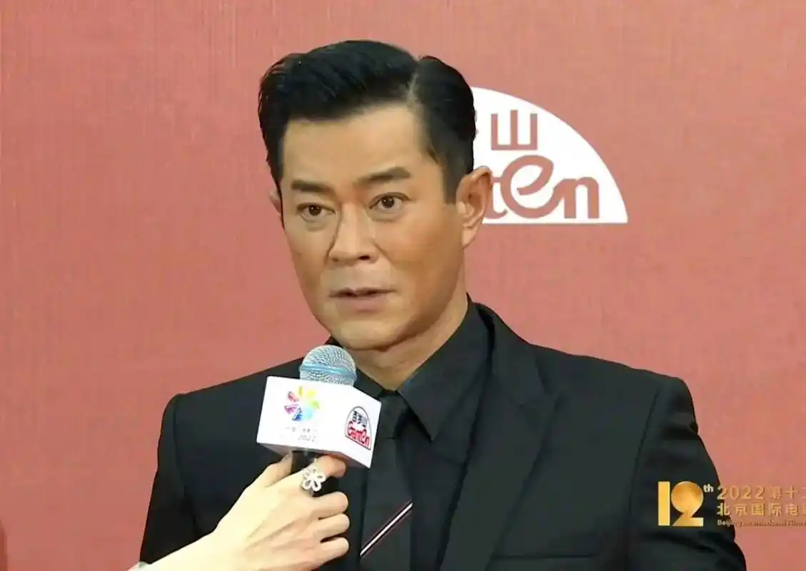 模样怪异惊悚似"三星堆面具"网友直呼辣眼睛  许久不见的古天乐近日