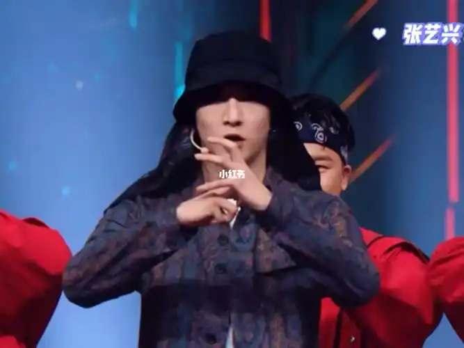 核兴舞器出场_街舞_张艺兴_手势_张艺兴这就是街舞4_娱乐_综艺片段