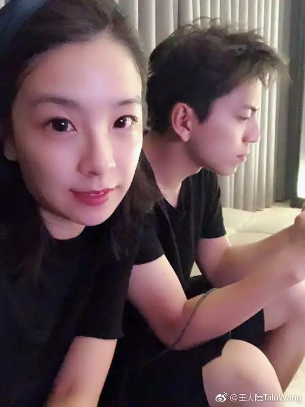 吴磊亲姐被误当成女友,颜值不逊于当红女星,他们的姐姐也这么美