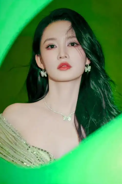 李沁- 高清图片,堆糖,美图壁纸兴趣社区