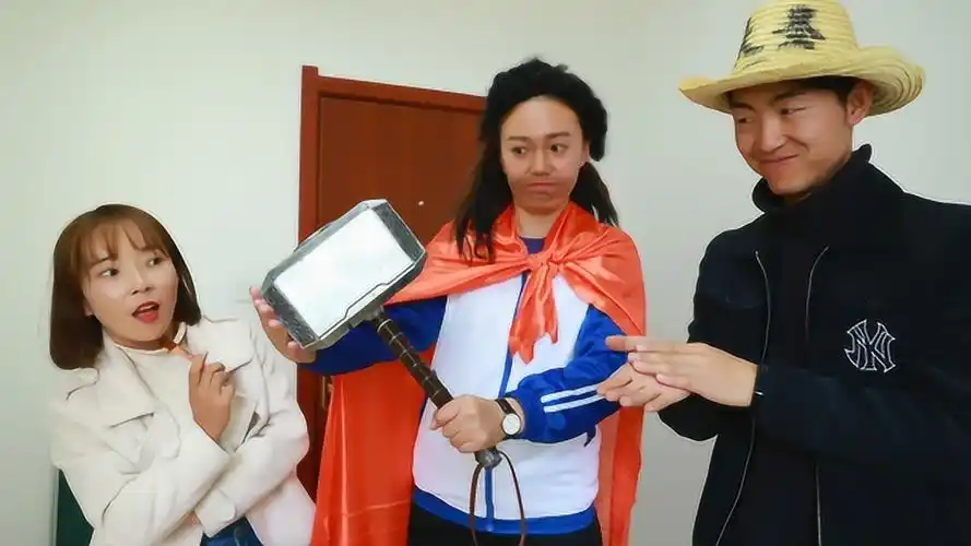 大圣手工小卖部第八集大圣帮助顾客成为雷神做了一个雷神之锤