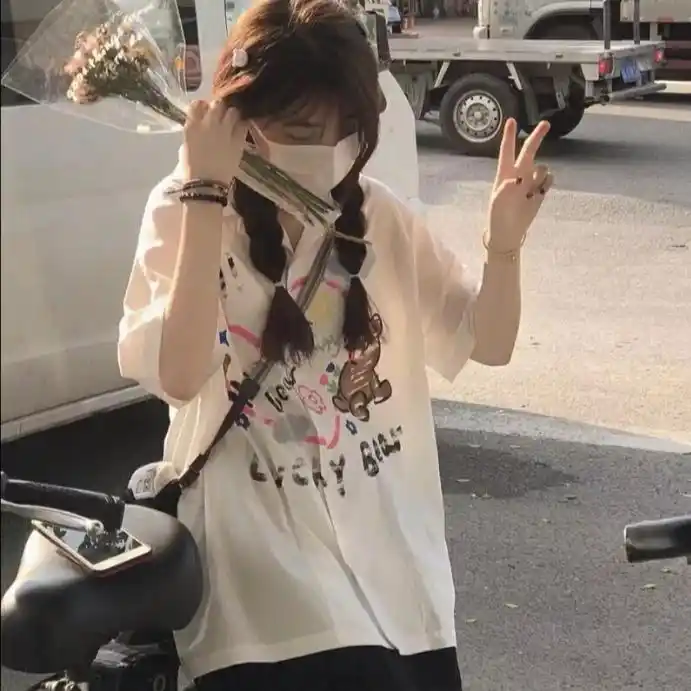 元气满满的比耶女头