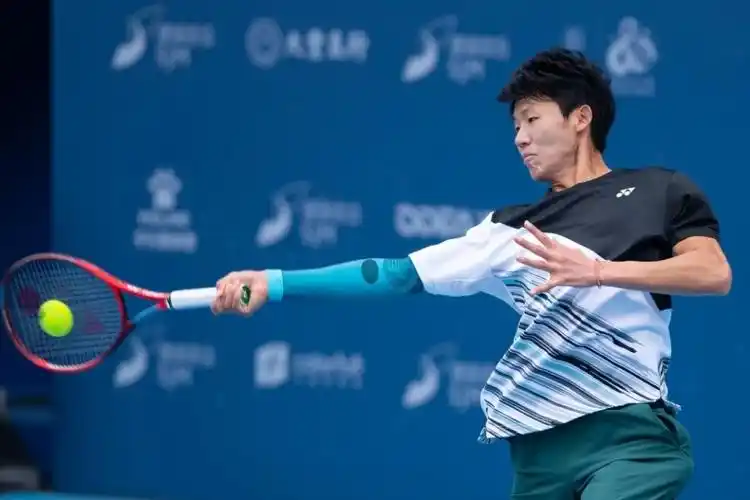 崔杰,周意资格赛首轮即败北,中国男网走向辉煌路还长_腾讯新闻