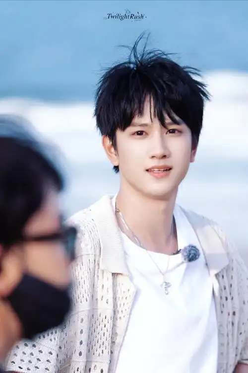 敖子逸旅行任意门##陪敖子逸成为世界中心