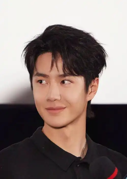 前一秒王一博《人鱼》没拍,后一秒剧版官宣开机,蹭热度我只服鹅厂