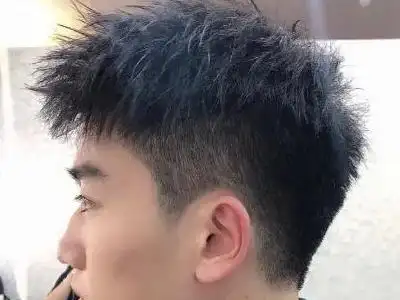 摩根烫其实是发根烫,打理头发重点是烫过的发型,吹干