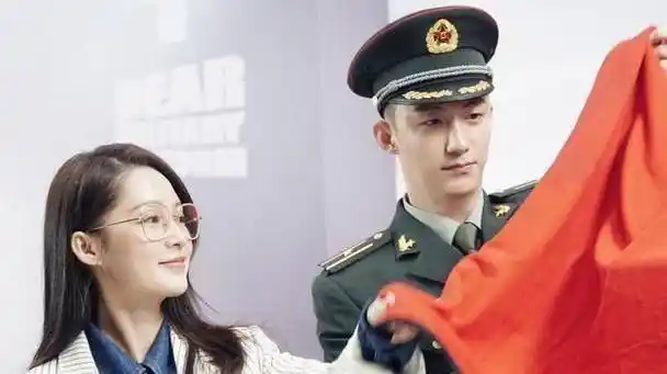 搂腰壁咚氛围感十足,cp粉激动:快点官宣肖战起诉马路边边,商家拒不