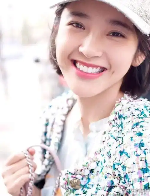 回眸一笑百媚生盘点笑容甜美且具有感染力的8位女明星