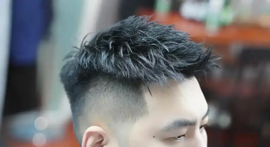 前刺男士最火发型痞帅发型超好打理推