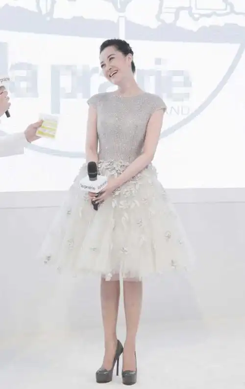 宁静也有这时候!