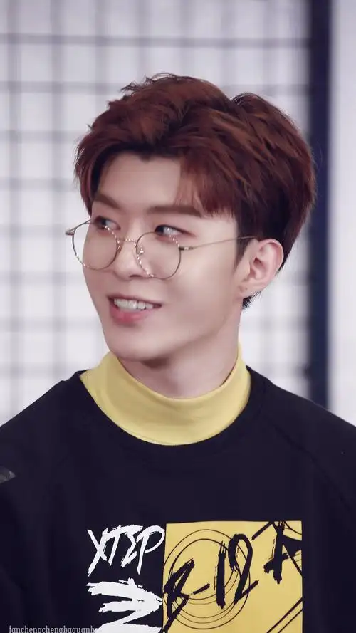 如玉山上行,光映照人——范丞丞笑容合集