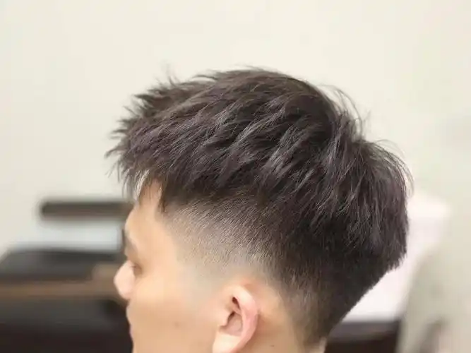 让女神喜欢情敌羡慕的6cm男生短发