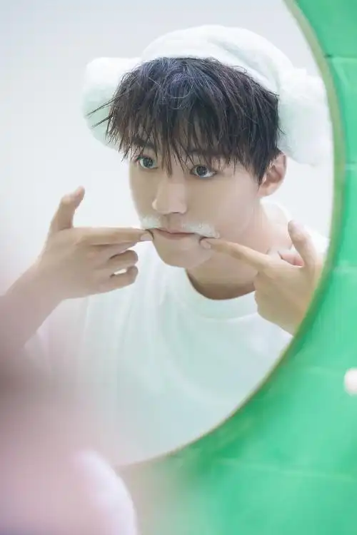 tfboys王俊凯飘柔代言花絮照图片