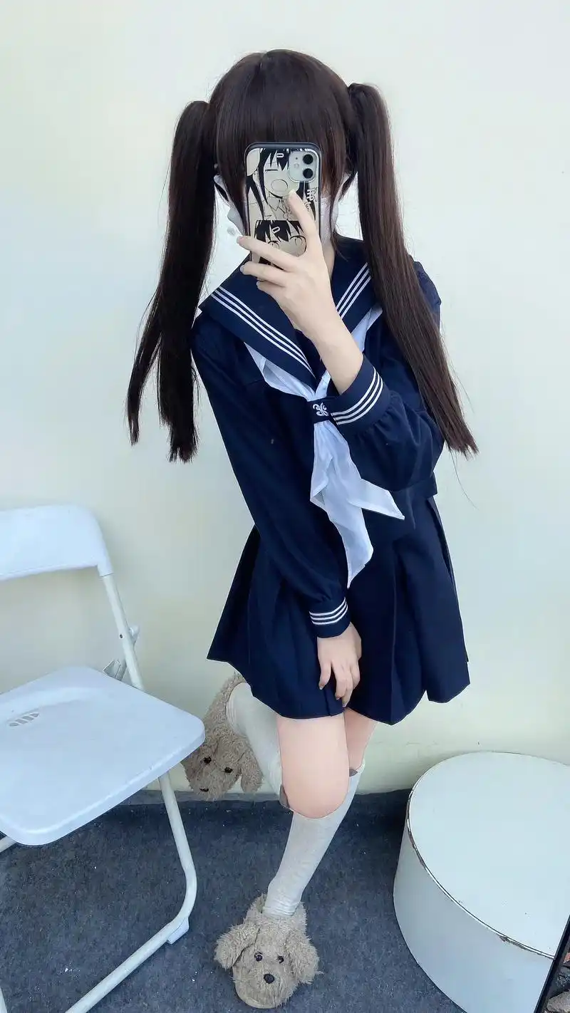 jk制服 #水手服 #04 你怎么和别人也聊的那么开心,你 - 抖音