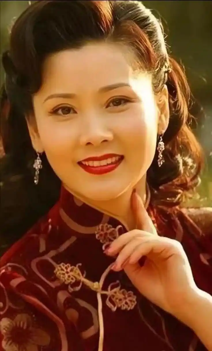 "那时她根本没见过老师儿子们的真人,没想到,最后何赛飞真的梦想成真