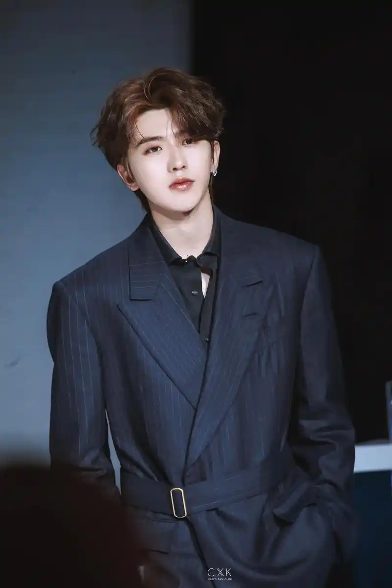 蔡徐坤 #不是吧这都拿不下你 #fly - 抖音