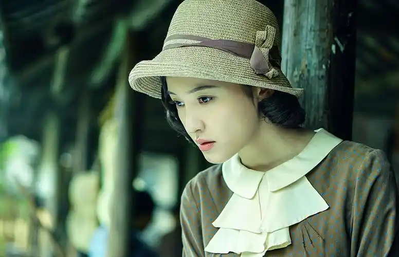 杨子姗《红蔷薇》今晚开播 千金少女俏丽首登场