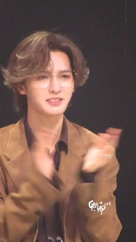 朱正廷亚洲超星团##成团夜朱正廷强忍眼泪##朱正廷快哭了