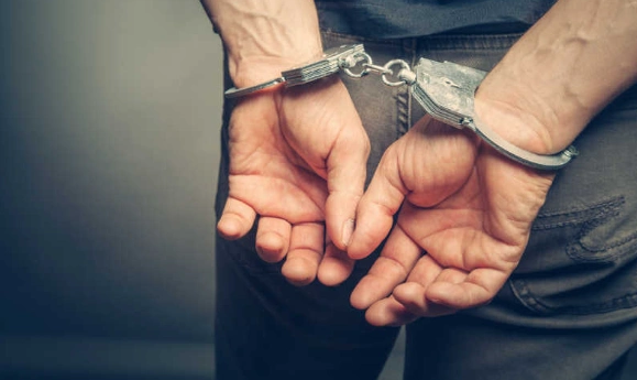 专偷华人缝纫机的小偷被捕