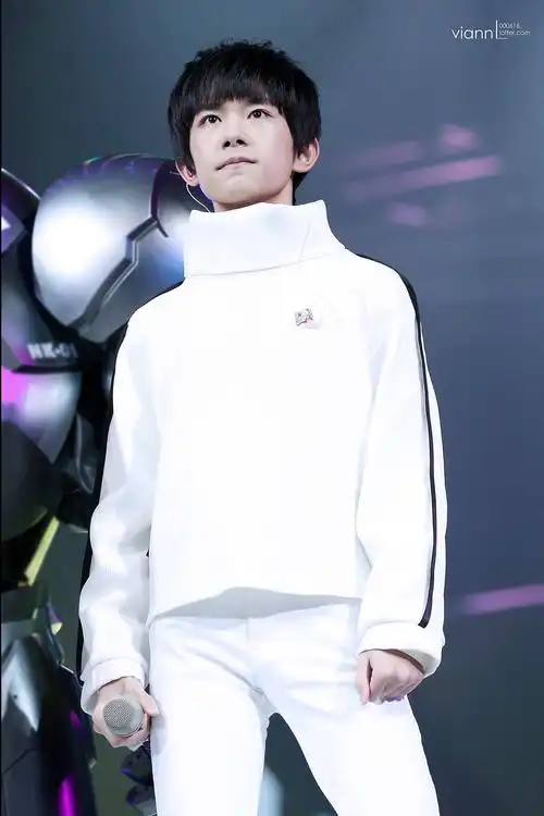 易烊千玺2016湖南跨年