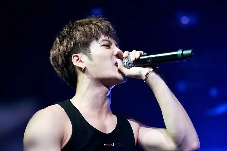 王嘉尔 - 堆糖,美图壁纸兴趣社区