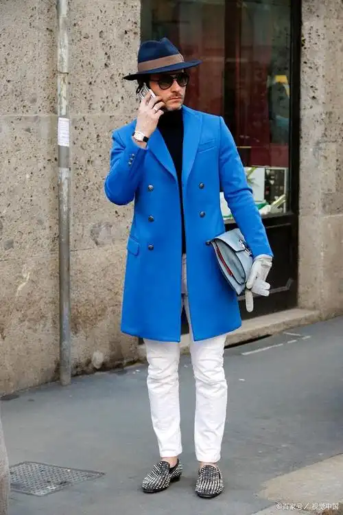 时尚搭配指南——展现魅力的藏蓝色与搭配色彩的完美契合!